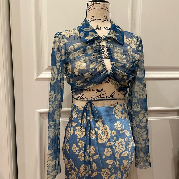 Blue Floral Print set - Picture 3 of 4